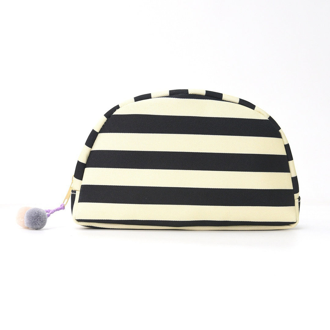 Modern and Stylish Cosmetic Bag Bowlift