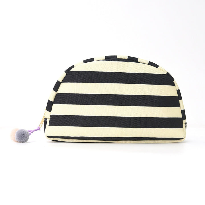 Modern and Stylish Cosmetic Bag Bowlift