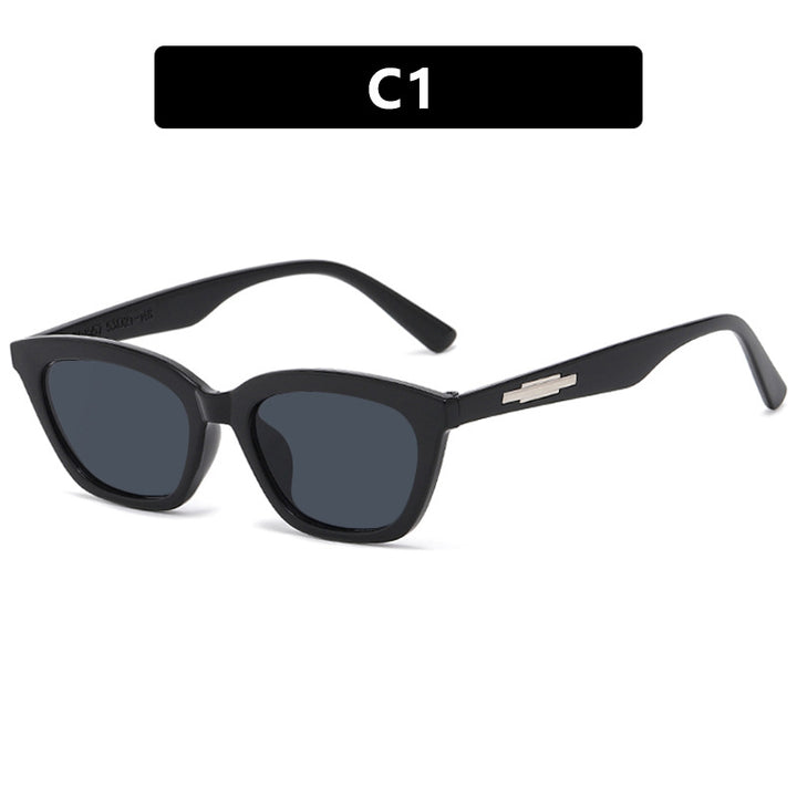 Women's trendy sunglasses in elegant cat-eye design with narrow frames Bowlift