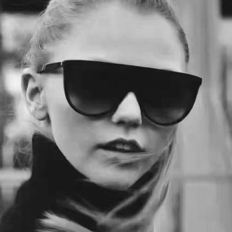 Ladies trendy oversized sunglasses with stylish transparent frame Bowlift