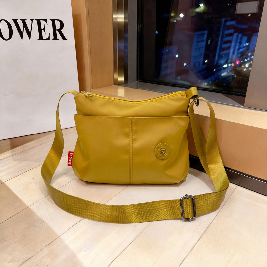 WoModern Utility Crossbody Bag Bowlift