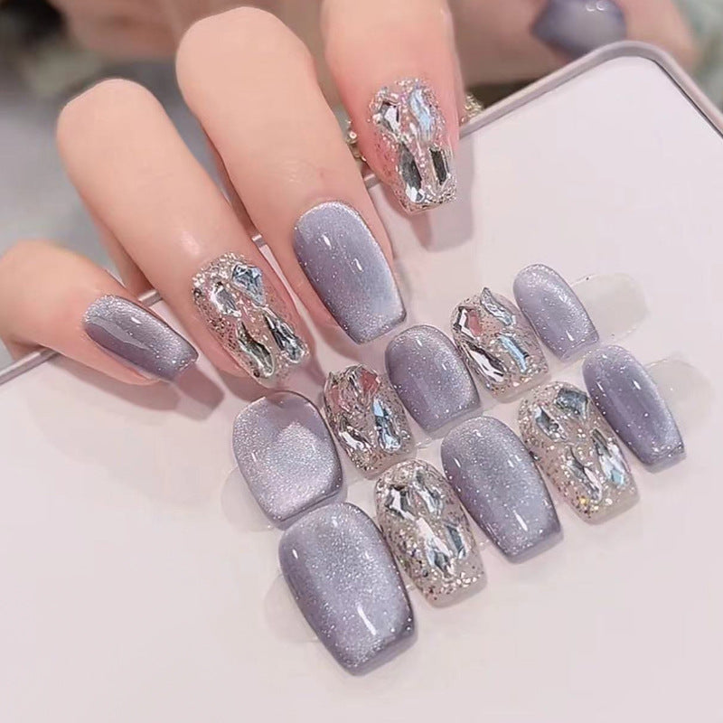 Glamorous Press-On Nail Set with Decorative Gemstone Accents Bowlift