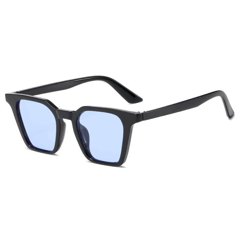 Women's square sunglasses with distinctive shield design and UV protection Bowlift