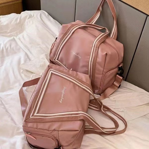 Spacious Sports And Leisure Bag Bowlift