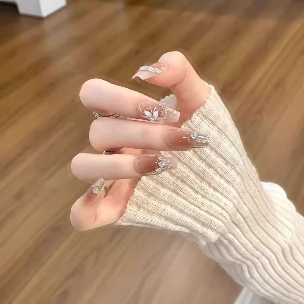 Elegant Rhinestone and Floral Press-On Nails Bowlift