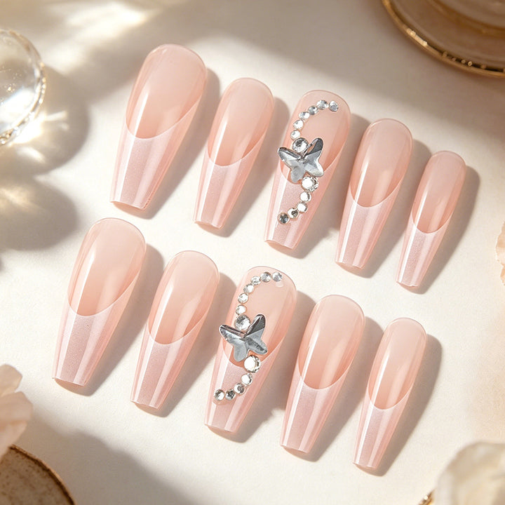 Elegant Press-On Nail Set Bowlift