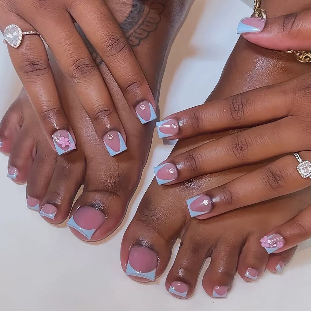 Artistic Press-On Nail Art Set with Floral and Gem Elements Bowlift