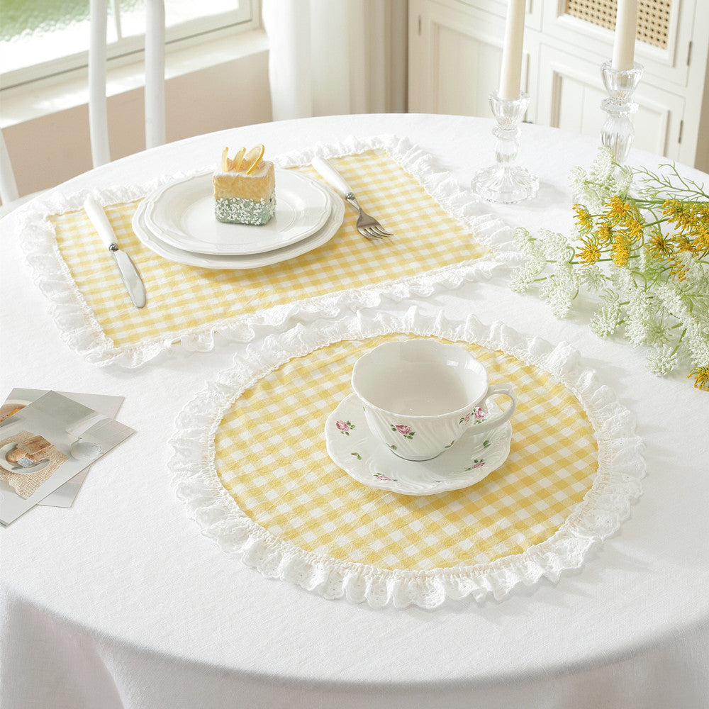 Gingham Lace Trim Table Mat