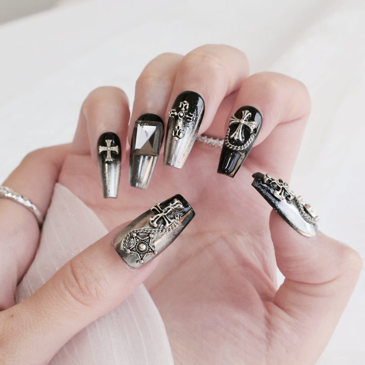 Gothic-Inspired Press-On Nails