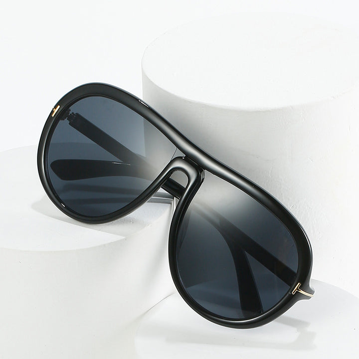 Oversized Fashionable Transparent Pink Sunglasses Bowlift