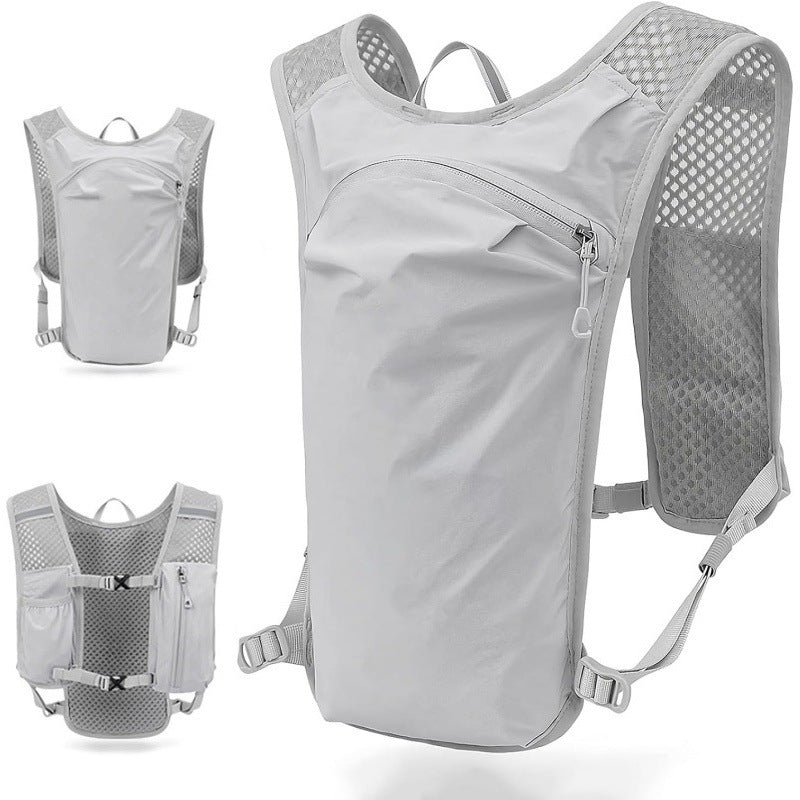 Sporty Hydration Backpack with Breathable Mesh Inserts Bowlift