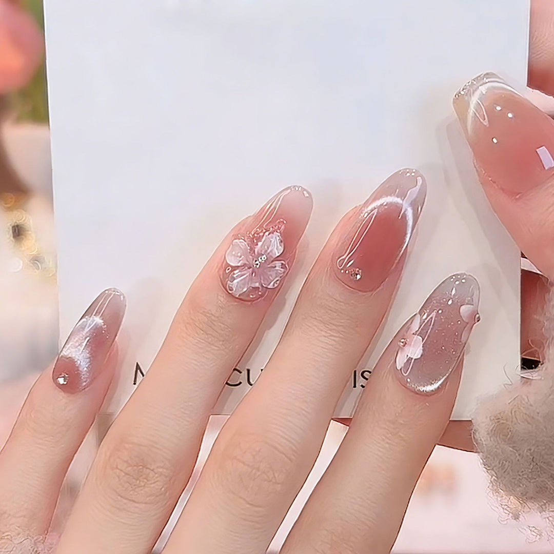 Glamorous artificial nail tips with 3D flower and crystal embellishments Bowlift