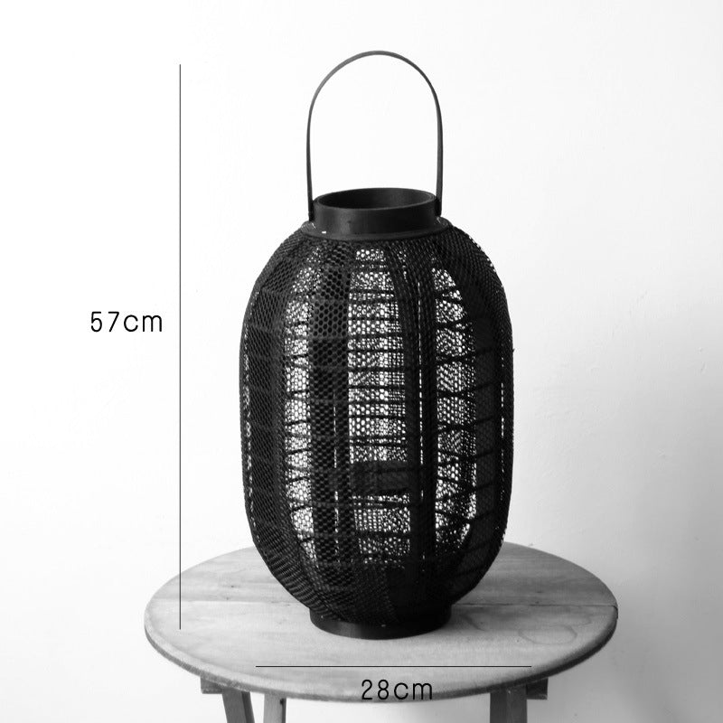 Elegant metal lantern with net design Bowlift