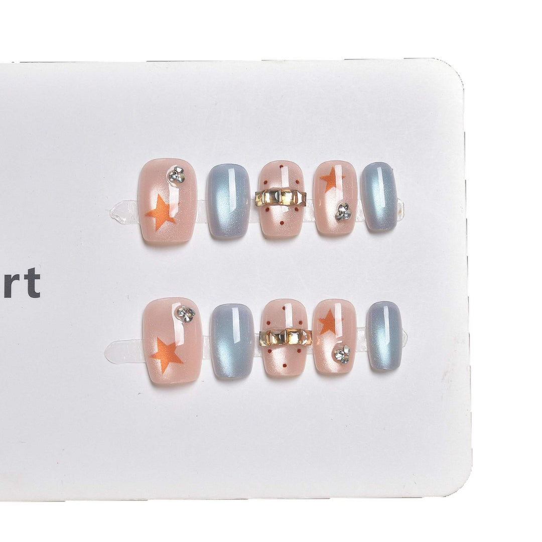 Decorative Press-On Nail Art Set with Rhinestone Accents Bowlift