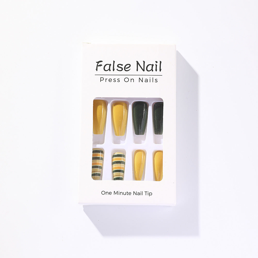 Artificial nails with modern geometric design Bowlift