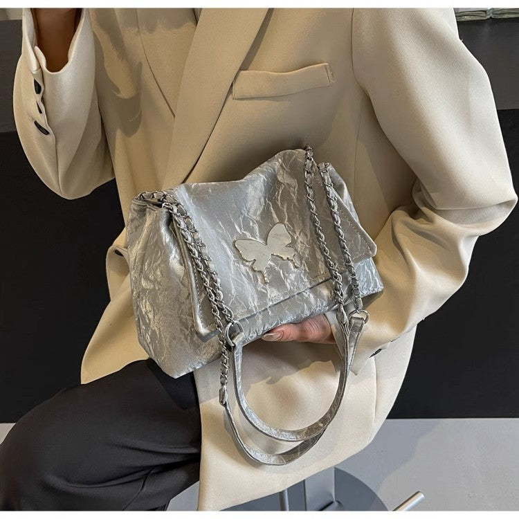 Elegant Handbag Bowlift