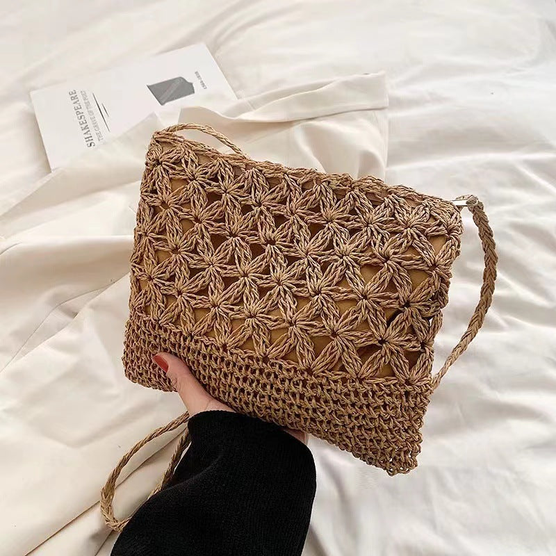 Crocheted Shoulder Bag Made of Natural Material Bowlift
