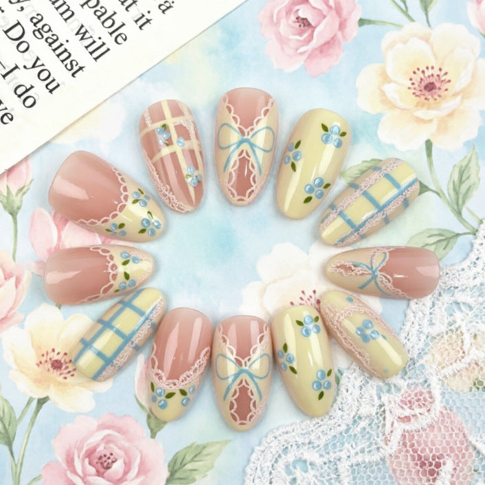 Nail Art Bowlift