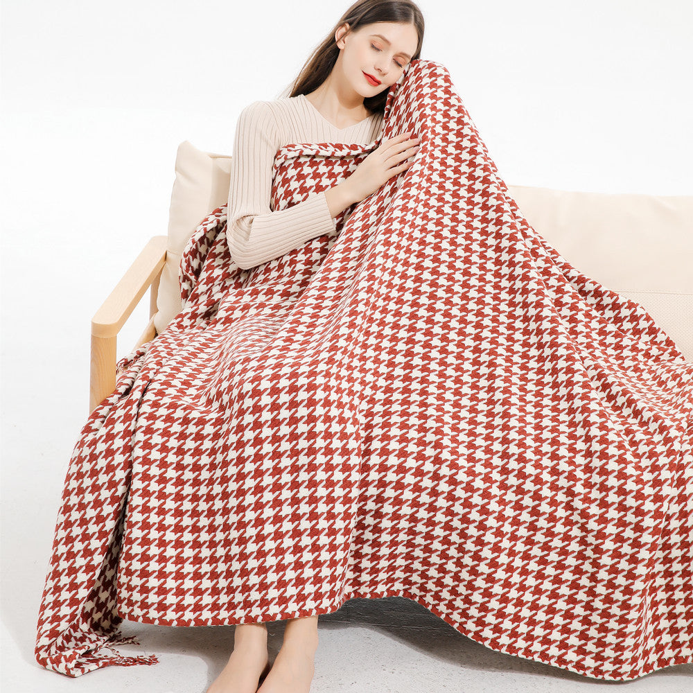 Houndstooth Pattern Cozy Throw Blanket