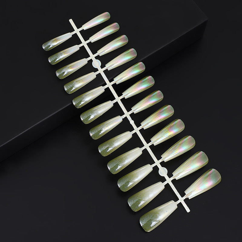 Artificial nails in modern glitter finish Bowlift
