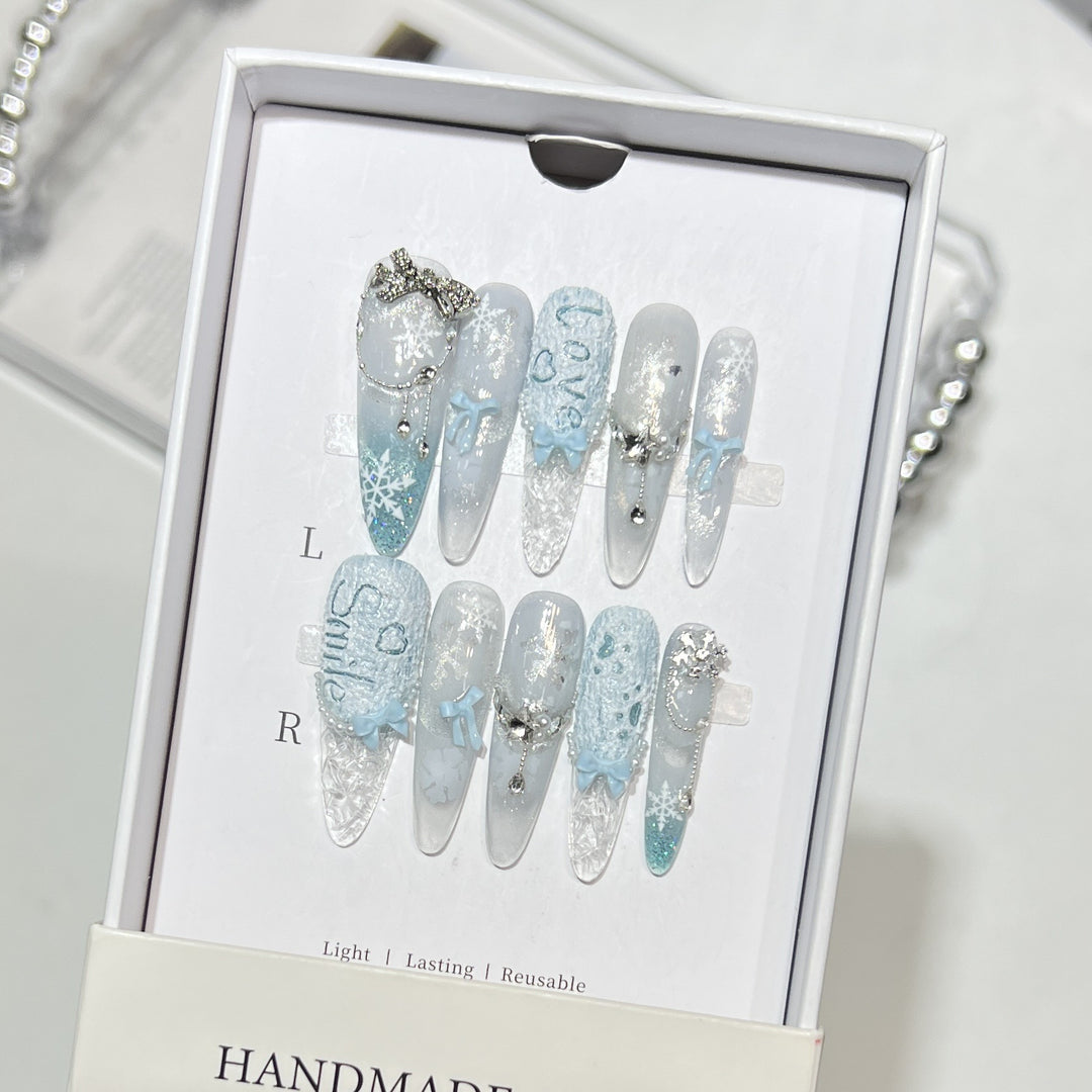 Decorative Rhinestone-Embellished Stiletto Nails Bowlift