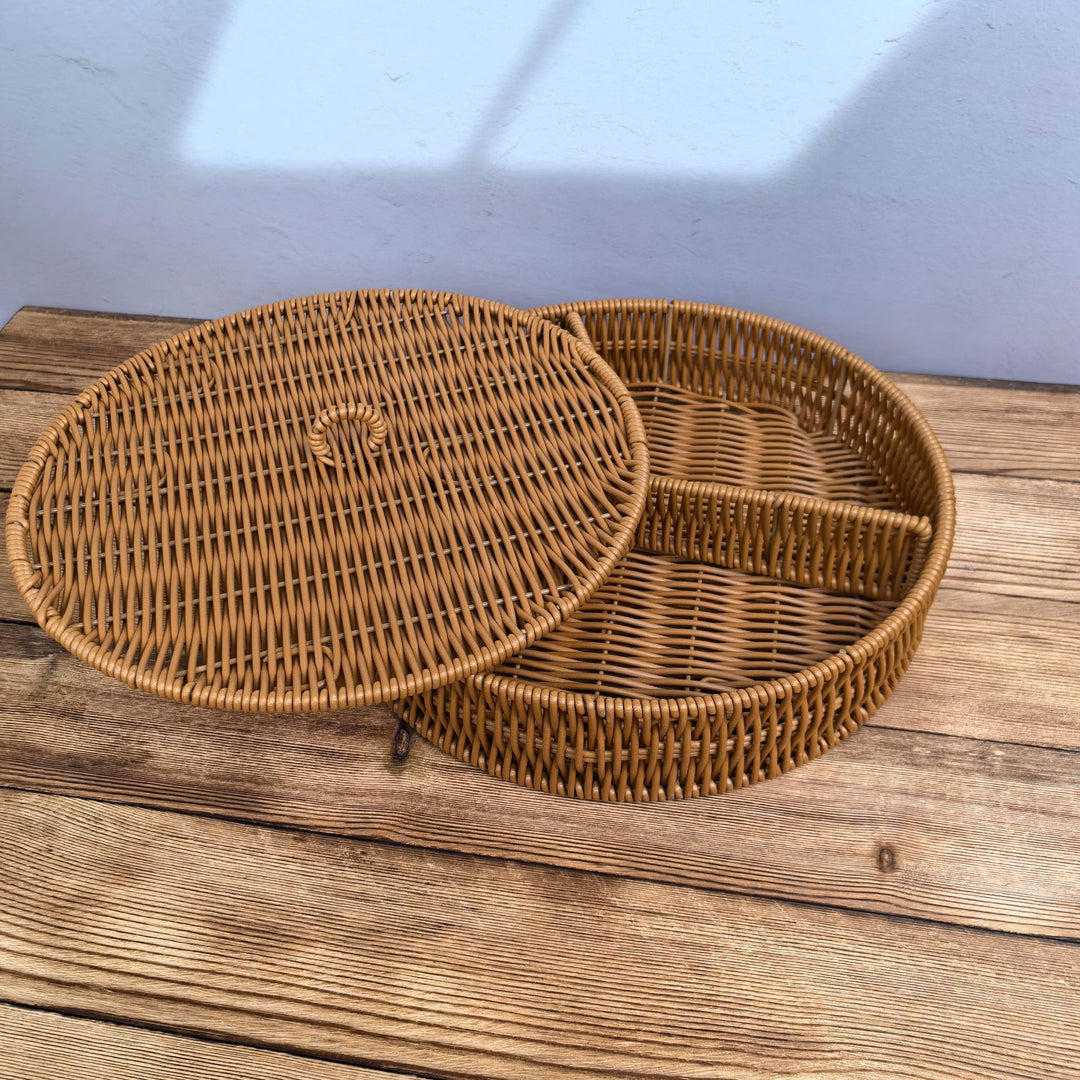 Ladies beef braided serving basket with three compartments Bowlift