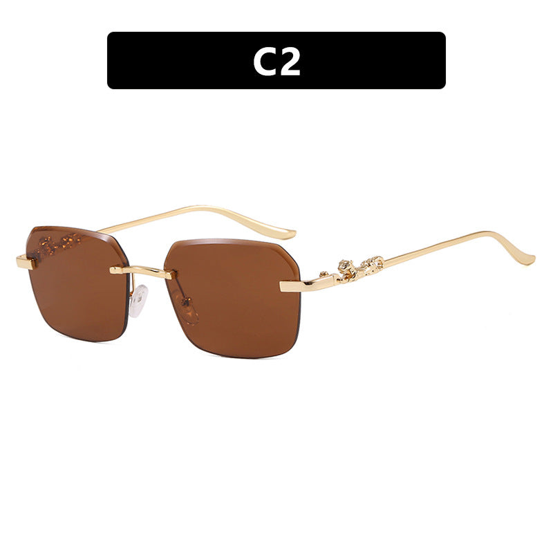Women's fashionable square sunglasses with elegant gold frame and protective UV filter Bowlift