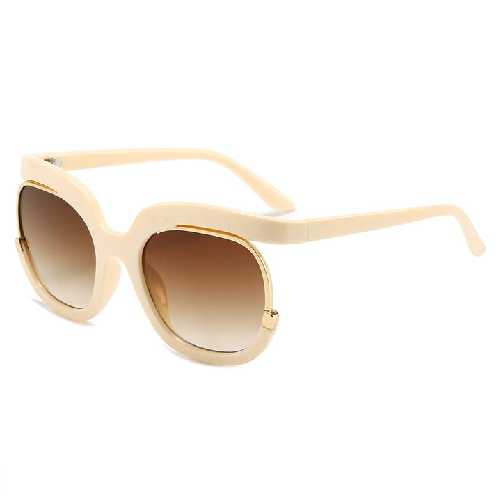 Women Oversized Sunglasses with Elegant Tortoise Design Bowlift