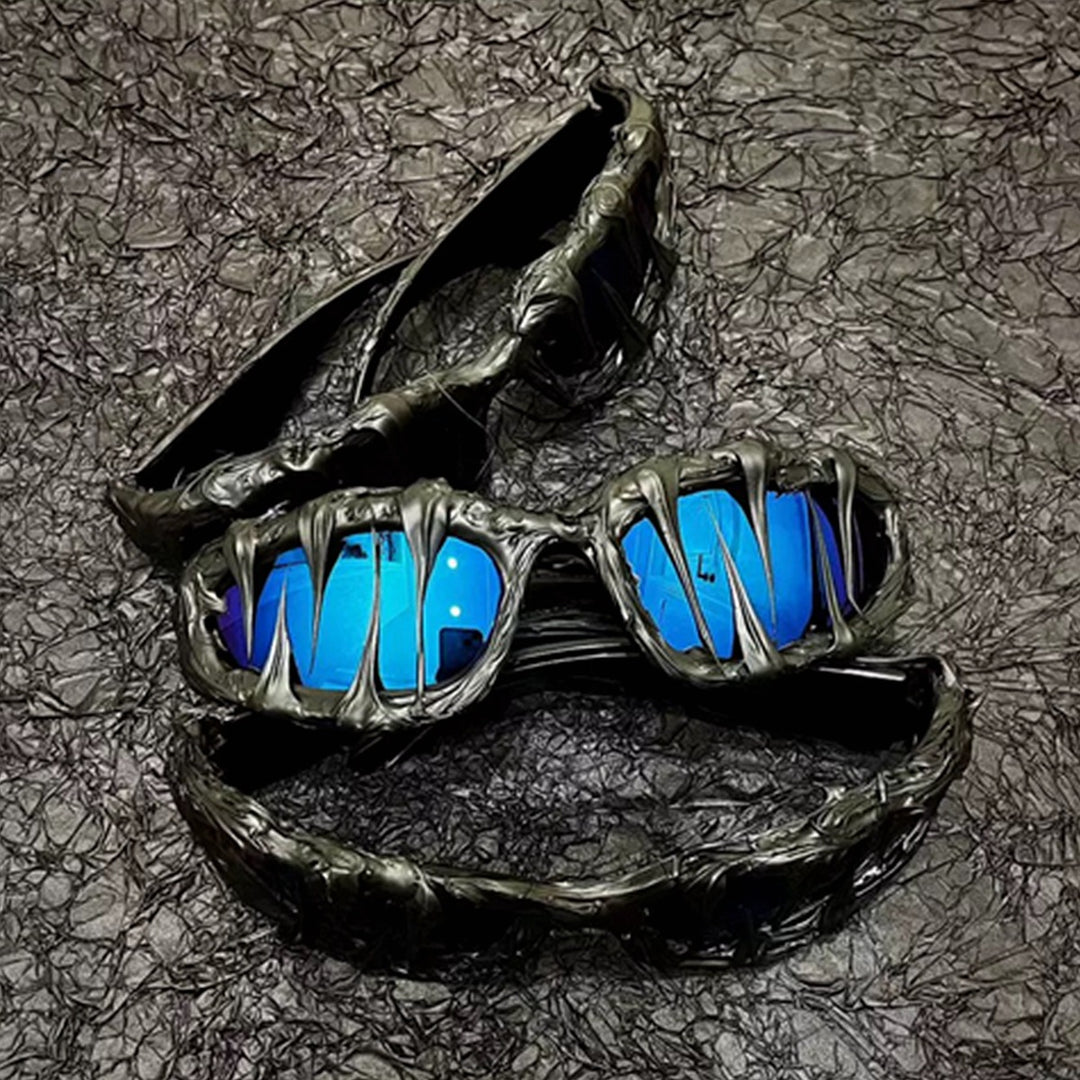 Women's sports sunglasses with innovative monster design Bowlift