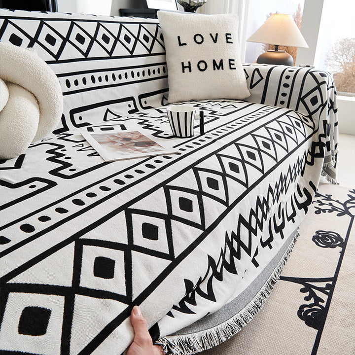 Elegant Geometric Pattern Throw Blanket