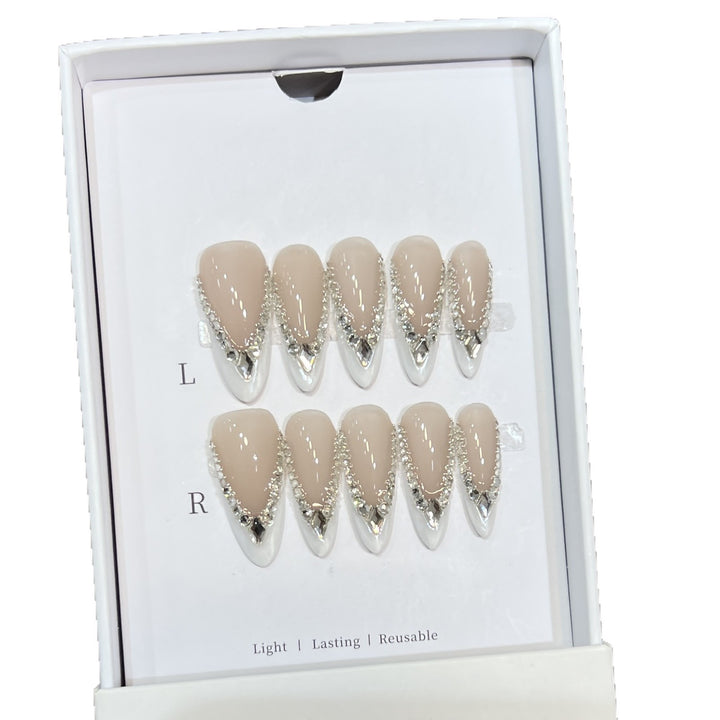Decorative Floral Stiletto Press-On Nail Set Bowlift