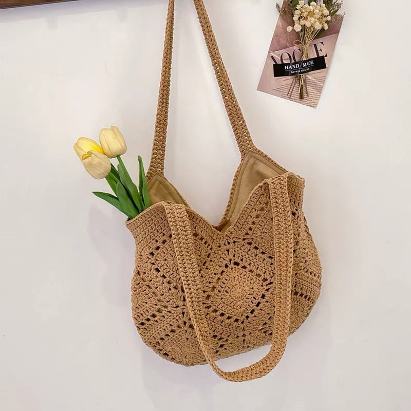 Handmade shoulder bag with floral motifs Bowlift