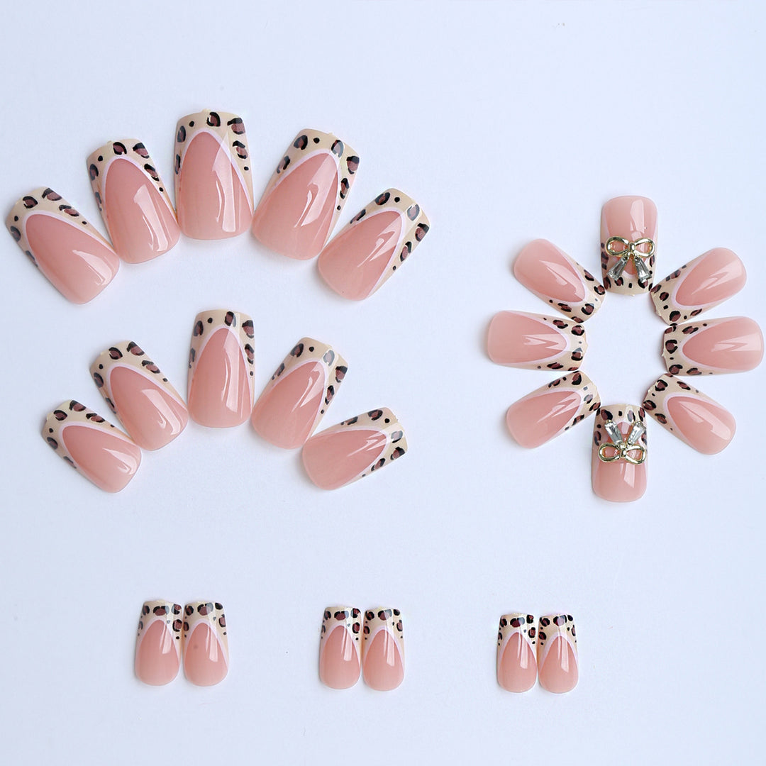 Artificial Nails with Elegant Bow Decoration Bowlift