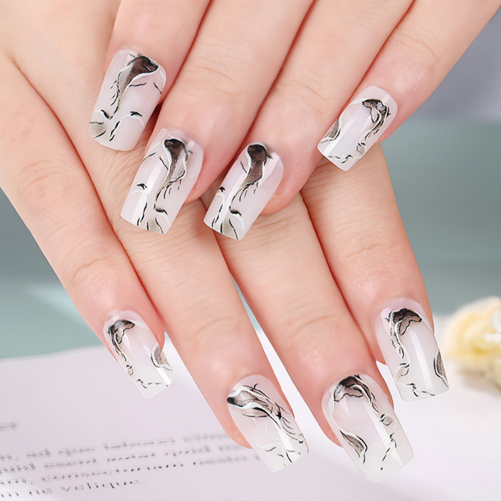 Artificial nails in an elegant minimalist style Bowlift