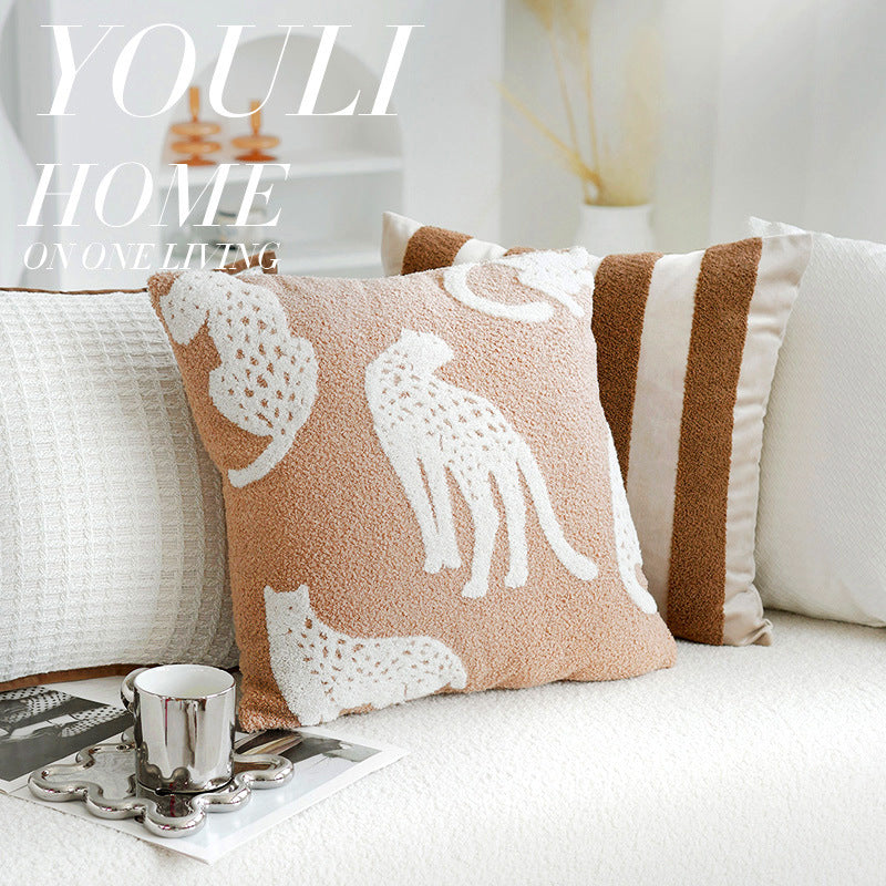 Women's Structured Pillowcase with Elegant Edge Bowlift