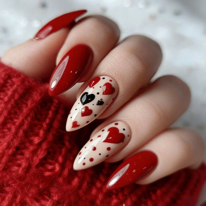 Heart-Themed Press-On Nail Art Set Bowlift