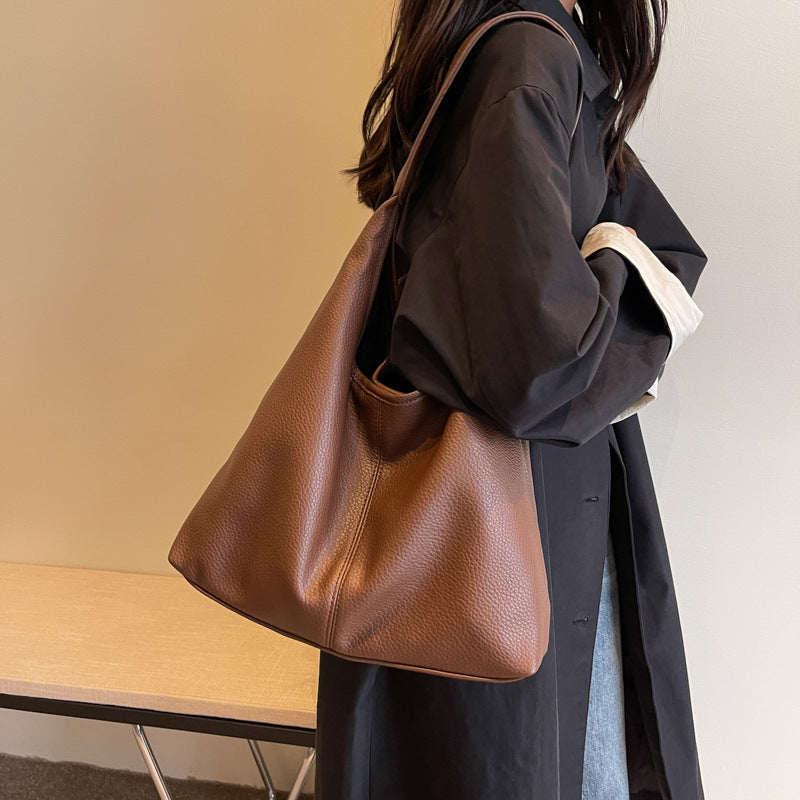 Textured Leather Hobo Bag Bowlift