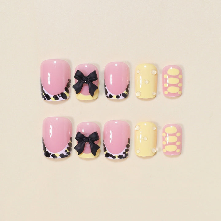 Creative Decorative Press-On Nail Set Bowlift