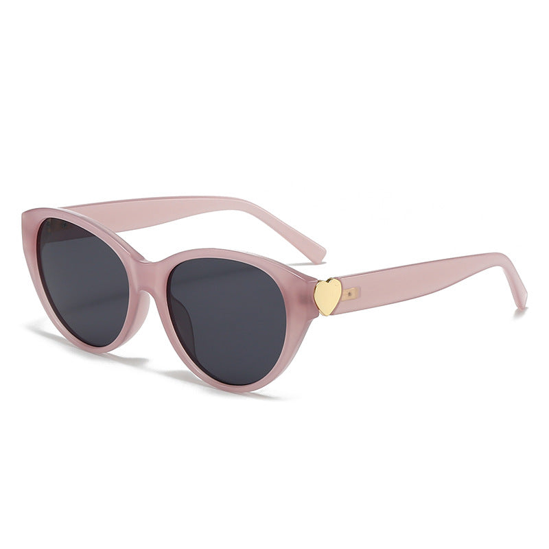 Women Cat-Eye Sunglasses with Heart Design Bowlift
