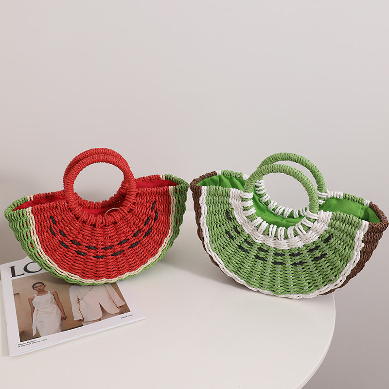 Eye-catching handbag with unique wave profile Bowlift