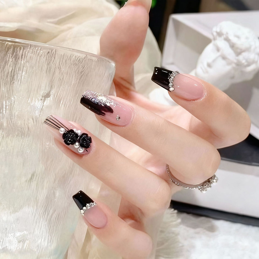 Artificial nail set with glamorous 3D rose details and elegant glitter accents Bowlift
