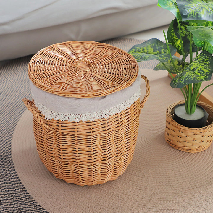 Braided laundry basket with removable fabric lid