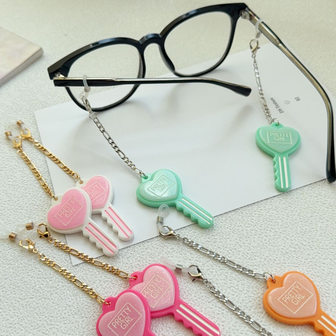 Heart-Shaped Key Dangle Earrings Bowlift
