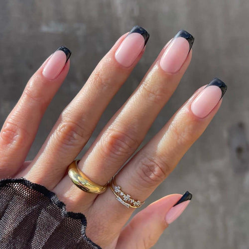Artful stiletto nails with elegant tips Bowlift
