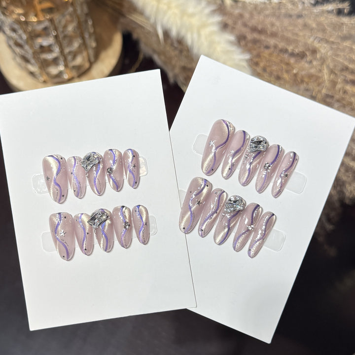 Glamorous Decorative Nail Art Set Bowlift