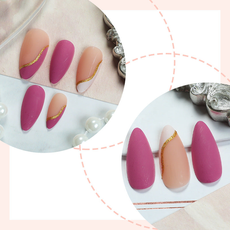 Stylish Press-On Nail Art Set with Elegant Gold Accents Bowlift