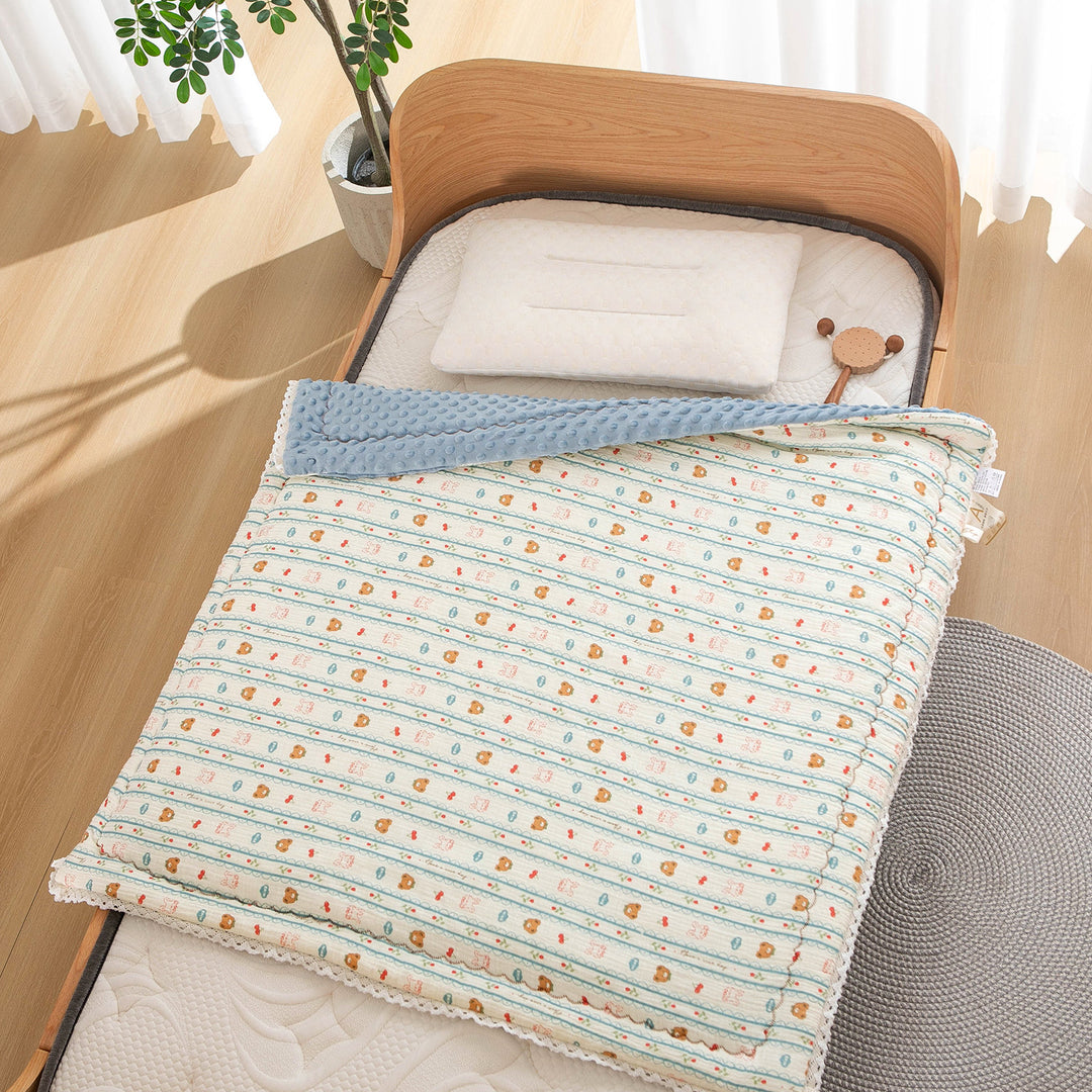 Women’s bedspread with high-quality floral design Bowlift