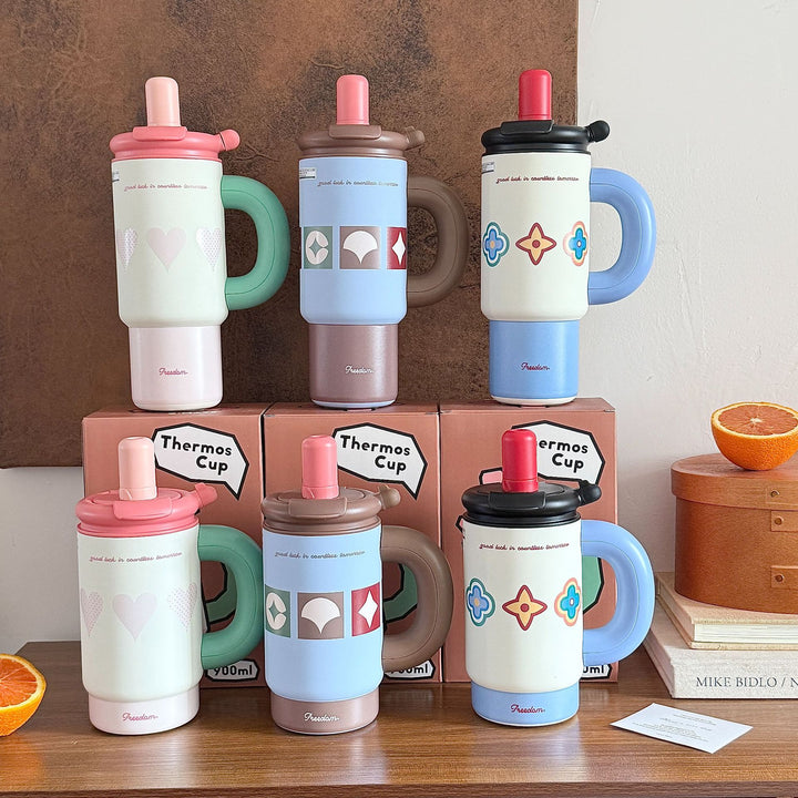Women's drinking container with cheerful cat design Bowlift