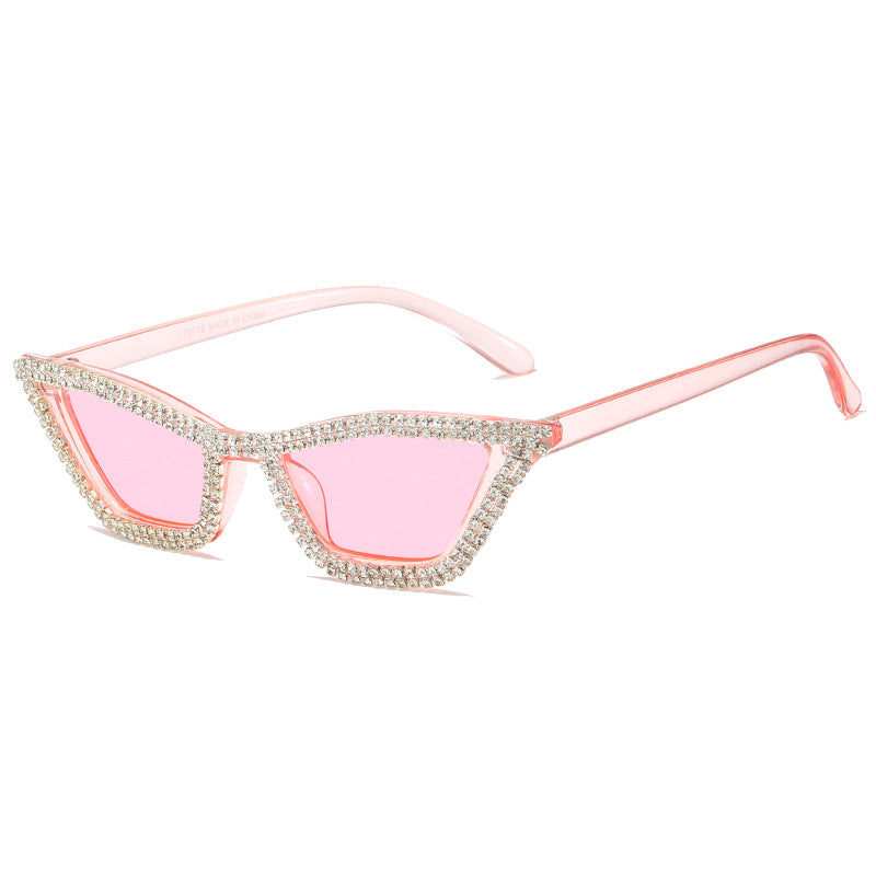 Women extravagant Cat-Eye sunglasses with sparkling crystal frame Bowlift