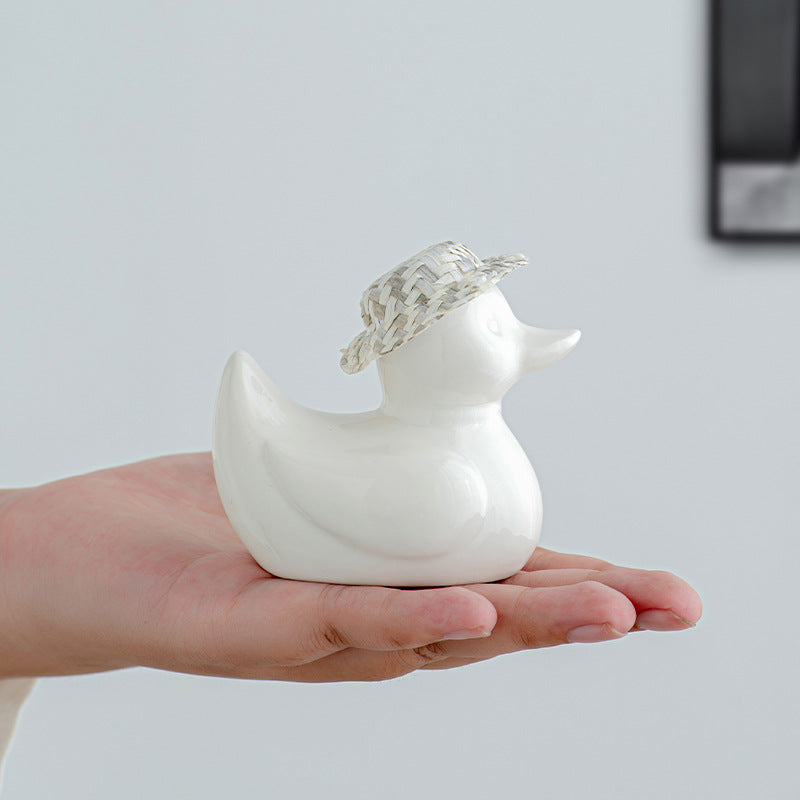 Decorative ceramic duck Bowlift